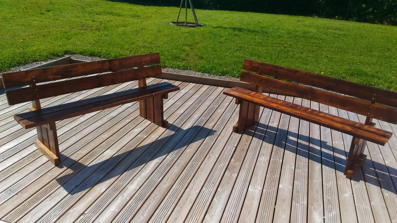 Deux nouveaux bancs pour la MFR de Segré